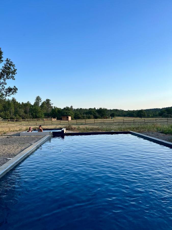 Charmant Appartement Independant Au Sein D'Un Mas Provencal Опс Екстериор снимка